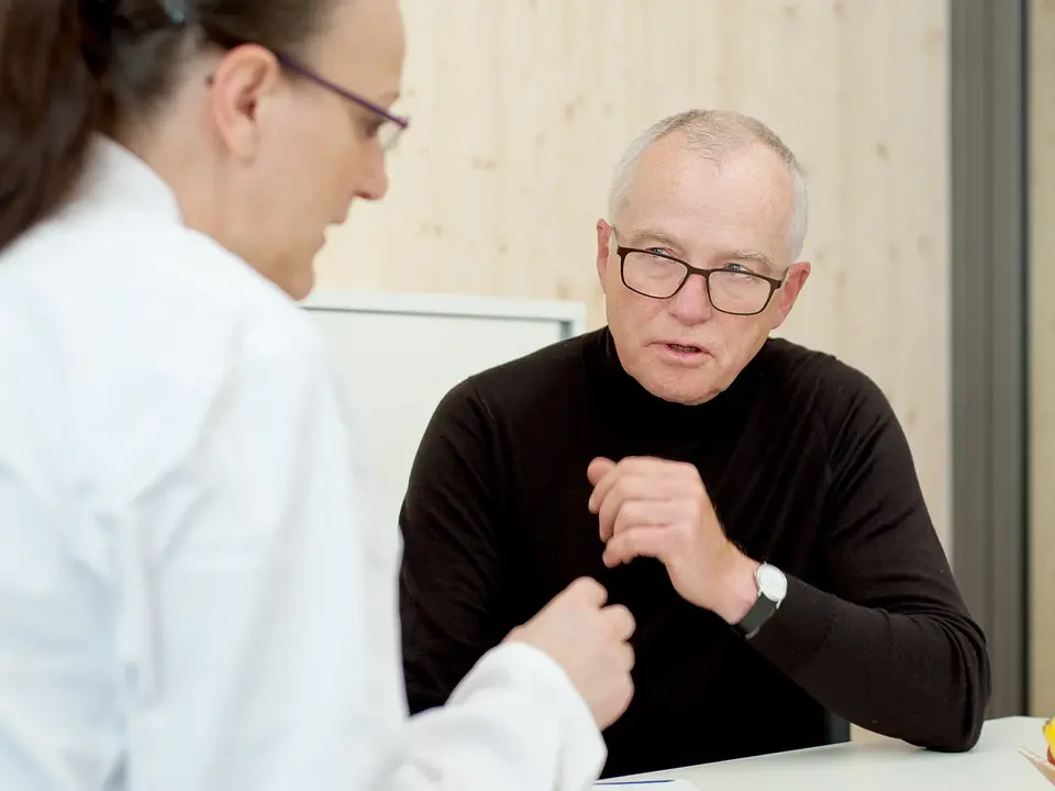 Ärztin und Patient